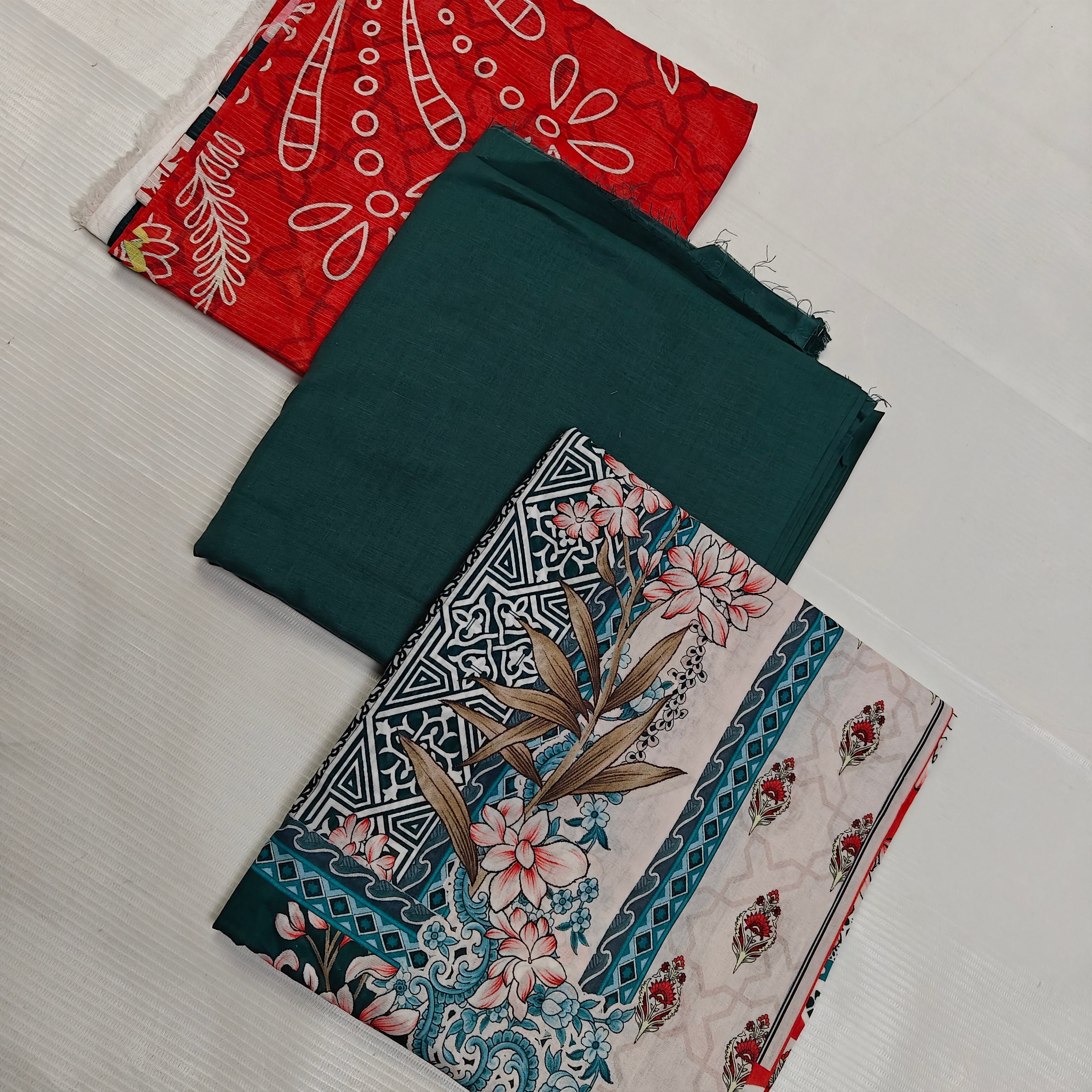 Almeerah Printed Lawn 3PC Memon Clothes